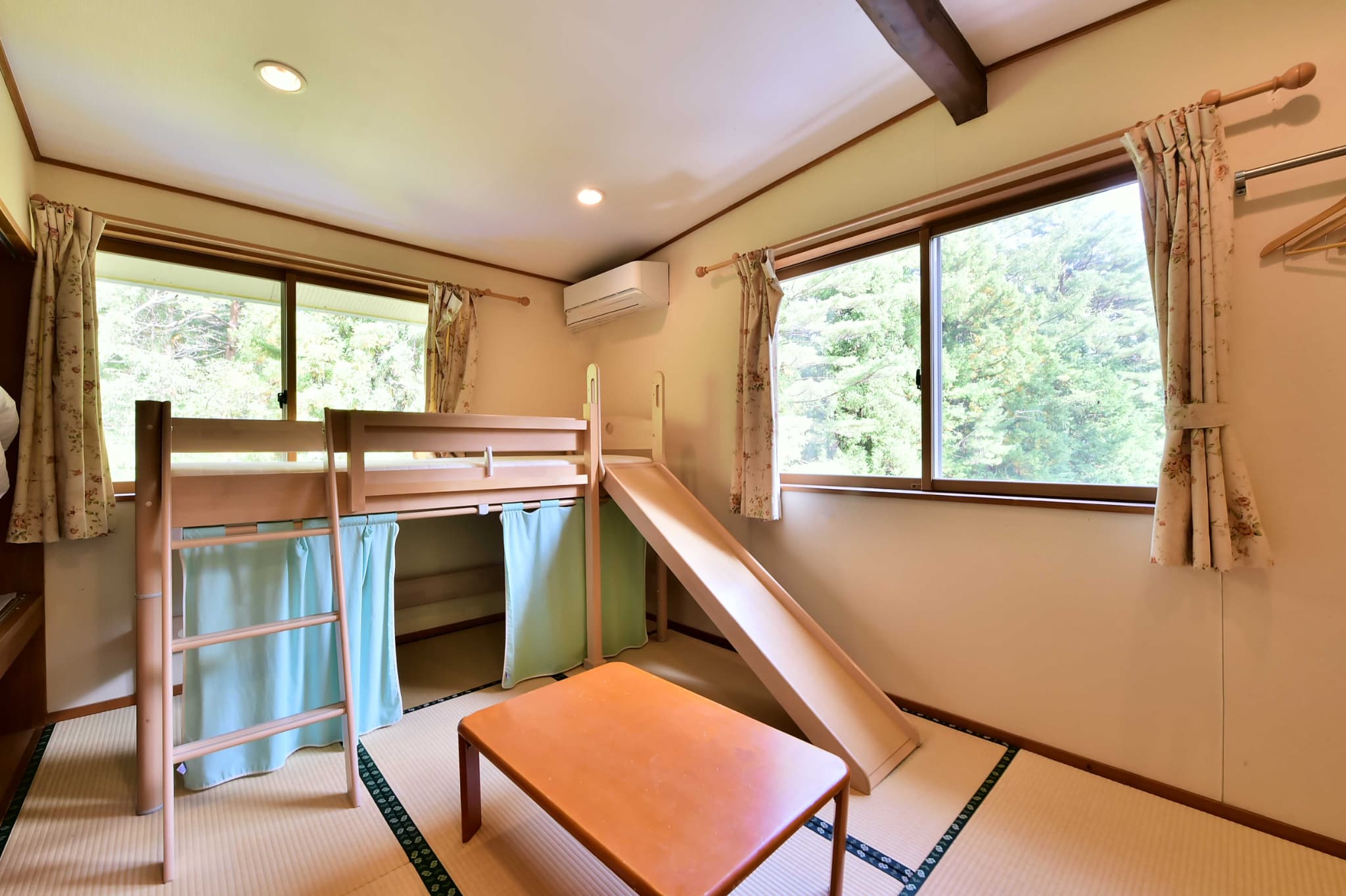 コネクティングルームの客室画像2